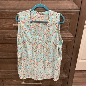 Sleeveless floral shirt